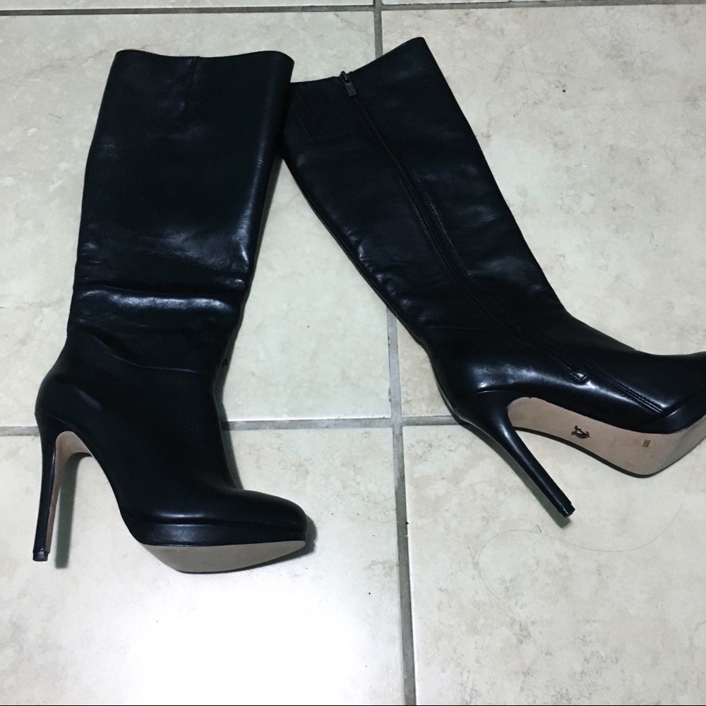 Vero Cuoio Boots - NEW